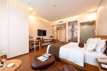 Hotel James Joyce Coffetel Bengbu Yintai City Branch