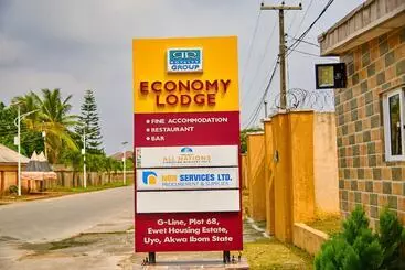 ホテル Royalty Economy Lodge