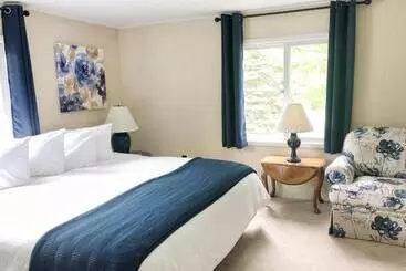 Retkeilymaja Churchill Pointe Inn