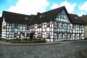 Garni Hotel Im Fachwerkhof