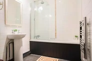 Hotel The Curious Pig In The Parlour