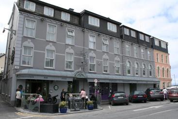 Отель The Bantry Bay