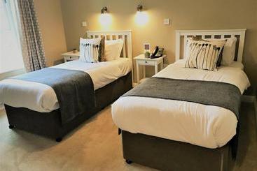 هتل Zuni Townhouse