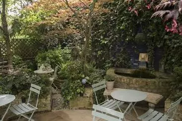 Vancouver Hotel And Studios