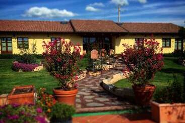 ホテル Agriturismo Le Rondinelle