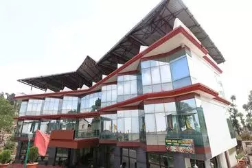 ホテル Burans Residency