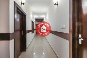 Hotel Oyo 64944 The Royal Palace