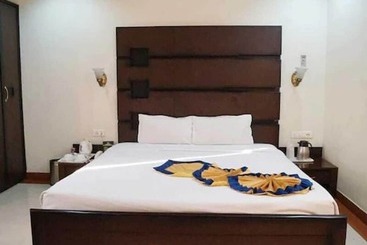 בית מלון כפרי The Avalon Durg