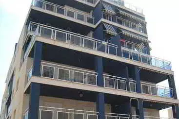 Estudios y Apartamentos Superáticos