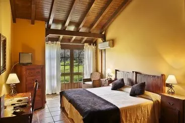 هتل روستایی La Corte De Lugas