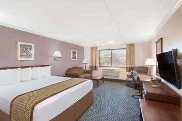 酒店 Days Inn By Wyndham Indio