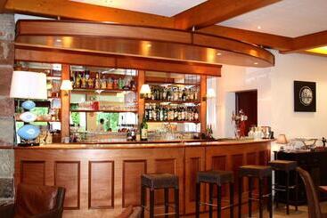 Logis   Hotel Restaurant Du Parc