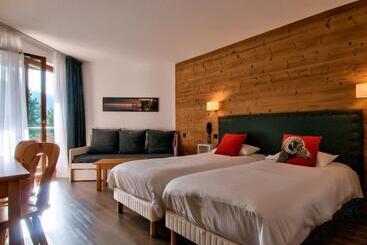 בית מלון כפרי L Arcalod & Bistrot Jeanne   Lac D Annecy   Hôtel Restaurant Spa