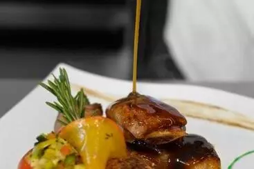 ホテル Logis Hôtel Restaurant Berry Relais