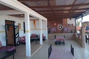 بنسيون Auberge Sable D'or