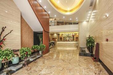 Vienna Hotel Fuzhou Linchuan Avenue