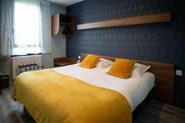 ホテル Restaurant Le Sainte Mere