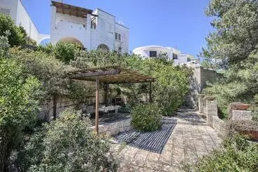 Mökkimajoitus Jentu De Leuca