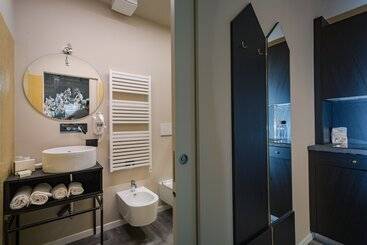 پانسیون Theatrum Rooms And Suite