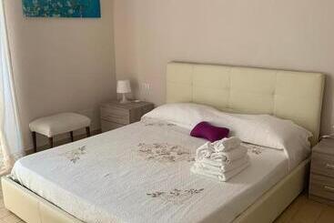 Bed and Breakfast La Mela Rosa