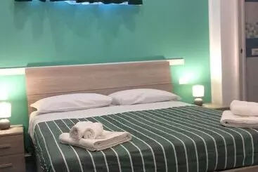 Hostelli Naxos Laguna Beach