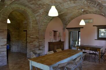 בית מלון כפרי Agriturismo Forestale Luti