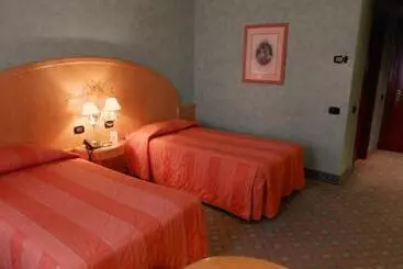 בית מלון כפרי Agora Palace