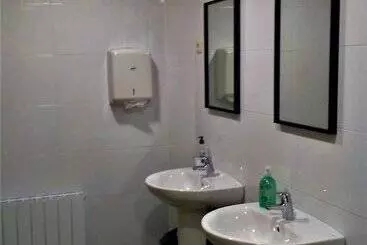 Albergue Rural Mandoia   Hostel