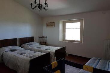 בית מלון כפרי Agriturismo Piccola Raieda