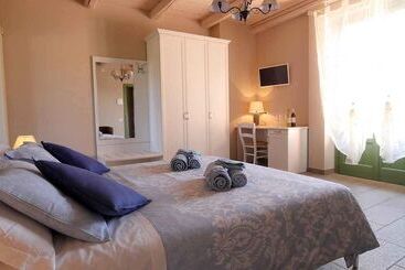 فندق ريفى Agriturismo San Matteo