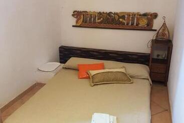 پانسیون Villa Lory Albinia