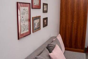 تختخواب و صبحانه La Dimora Dei Reali