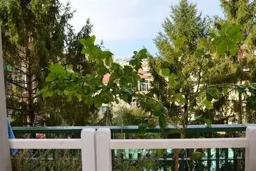 ホテル Luiselle Charming Accommodation Sorrento City Center