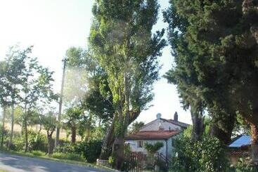 Bed and Breakfast Leamorine White House