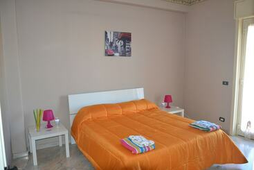 پانسیون Bed & Fly Near Airport Catania