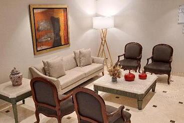 Los Tallanes Hotel & Suites