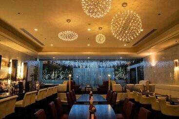 בית מלון כפרי Plaza Osaka