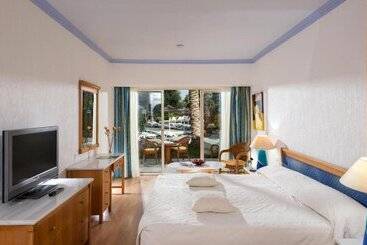 Paphos Gardens Holiday Resort