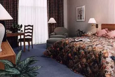 Royal Garden Inn Hotel