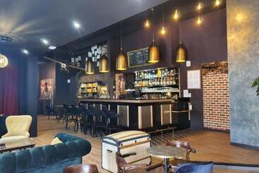 هتل Logis Hôtel & Restaurant Ludik