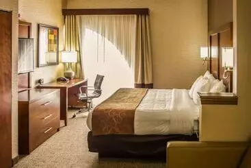 فندق Quality Suites Nyc Gateway