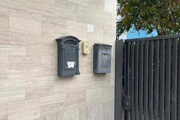 Pensão Casa Marzio Apartments