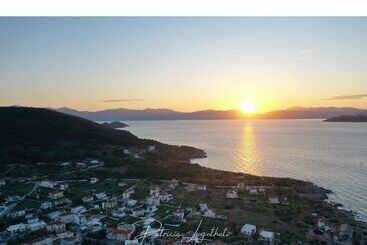 هتل Aquarius Village Agistri