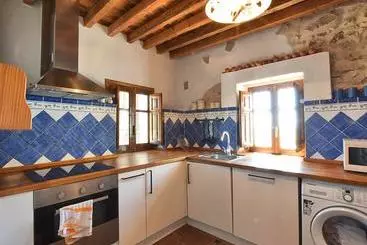 کلبه Authentic Country Home With Private Swimming Pool Near The Torcal De Antequera Nature Park