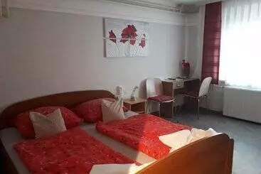 پانسیون Guest House Tara