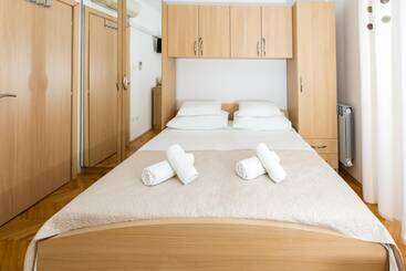 Pensió Apartments Koncul