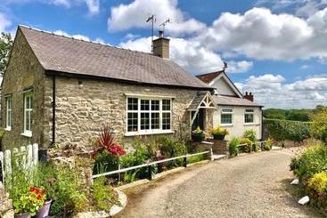 پانسیون Nesscliffe