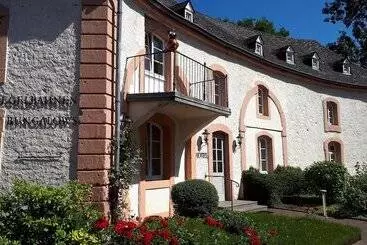 Prisma Hotel Burg Bollendorf