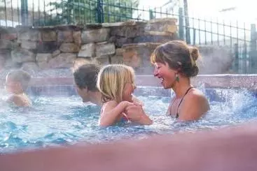 Otel Zephyr Mountain Lodge