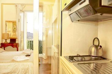 بنسيون Pascià Cappuccini